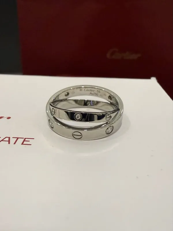 Кольцо с бриллиантами Cartier LOVE Double Ring 6 Diamonds 2 Кольцо с бриллиантами Cartier LOVE Double Ring 6 Diamonds 2