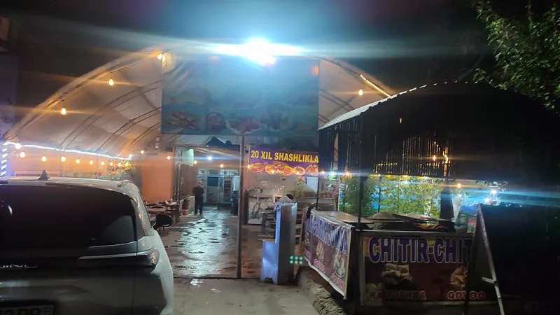 Chiroqchi markazidan Choyxona va uy sotiladi 1 Chiroqchi markazidan Choyxona va uy sotiladi 1