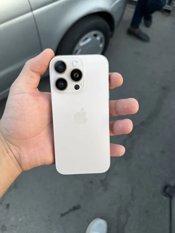 iPhone 16 Pro 512 ГБ, 82% ёмкости аккумулятора 1 iPhone 16 Pro 512 ГБ, 82% ёмкости аккумулятора 1
