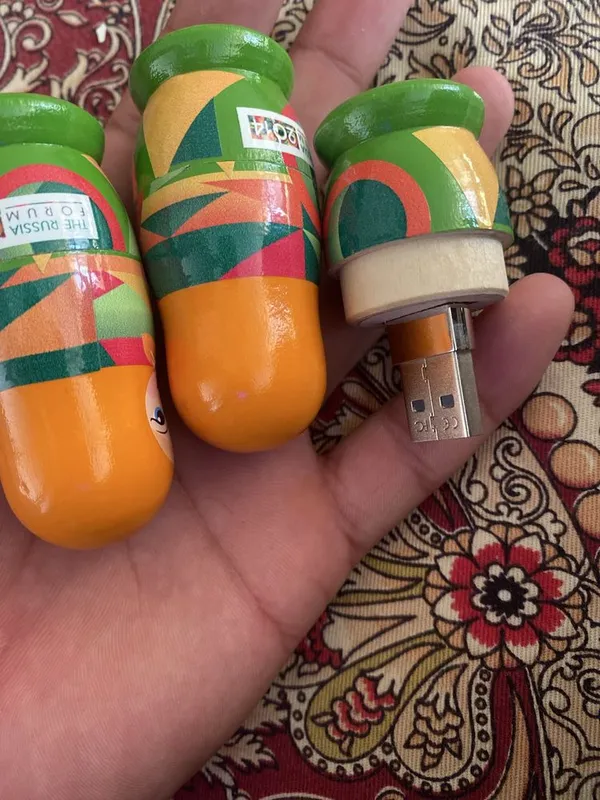 USB 4GB oladigan busa tel qiliyla anchagina bor 2 USB 4GB oladigan busa tel qiliyla anchagina bor 2