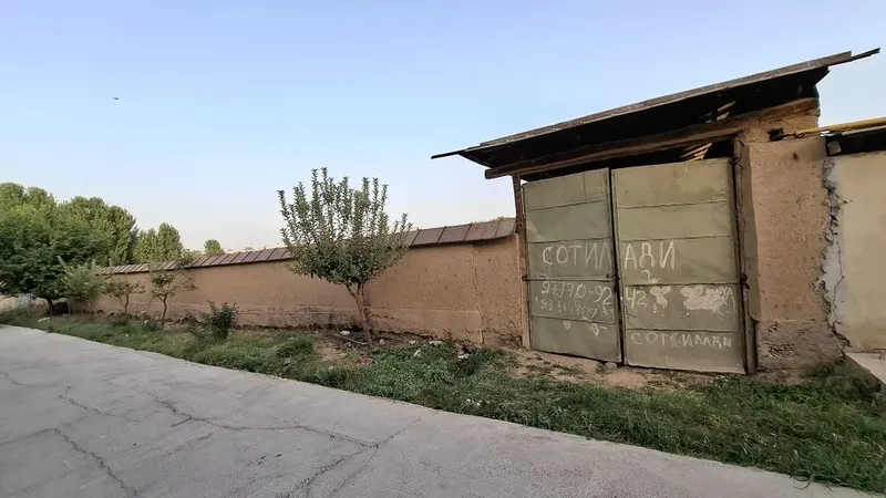 Yer sotiladi Keles G'iyos Umarovda