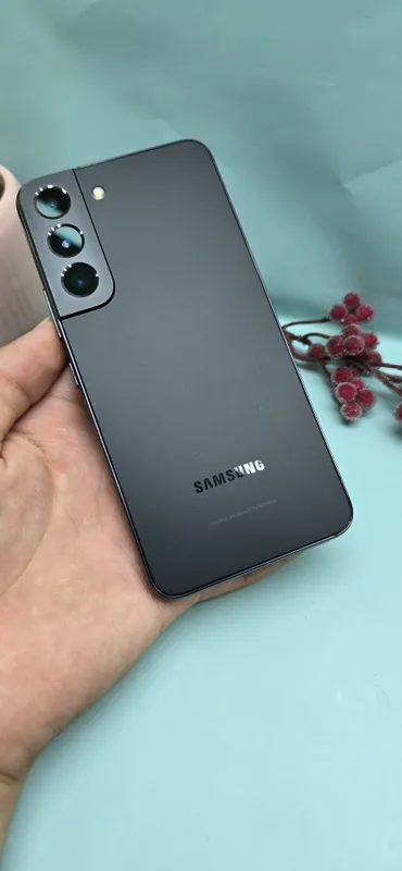 Samsung S22 5G 1