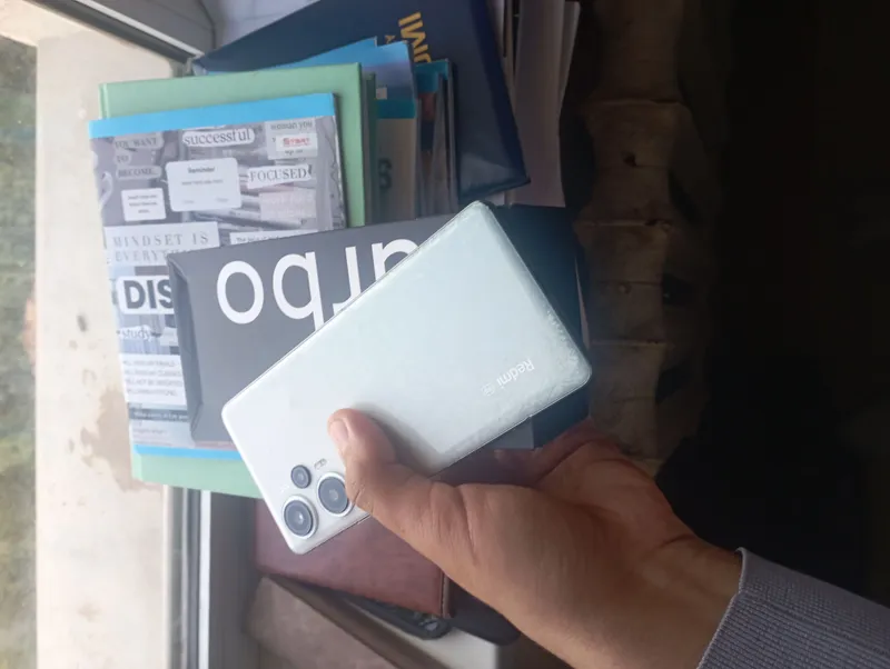 Redmi Note 12 Turbo 3