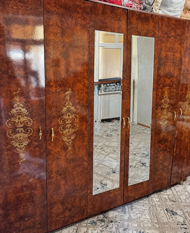 spalni mebel: shkaf, divan, trimo’ 2 ta tumba — фото 1