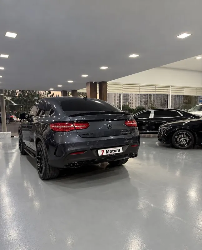 Mersedes Benz GLE 43 AMG Coupe 4Matic 9 Mersedes Benz GLE 43 AMG Coupe 4Matic 9