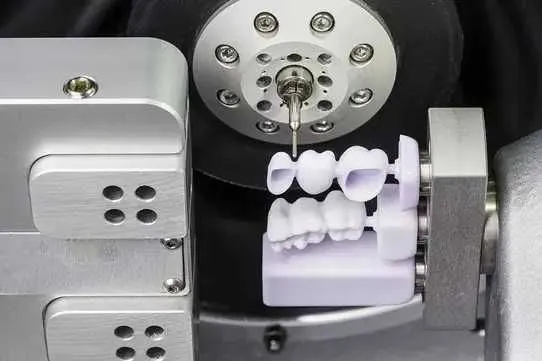 3-d CAD/CAM технология – зубного техника цирконий зубы — фото 1