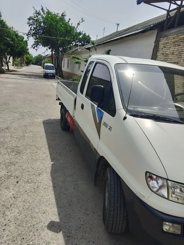 Hyundai liberto SRX