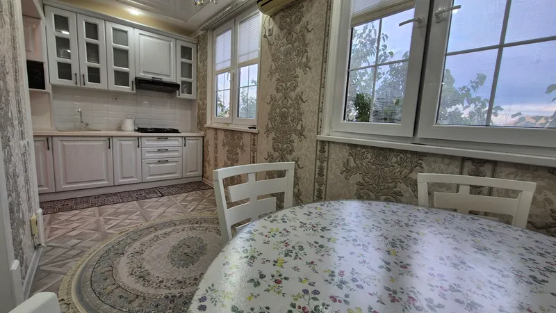 2-комнатная квартира 58 м², 3/4, ЖК 77-серия — фото 1
