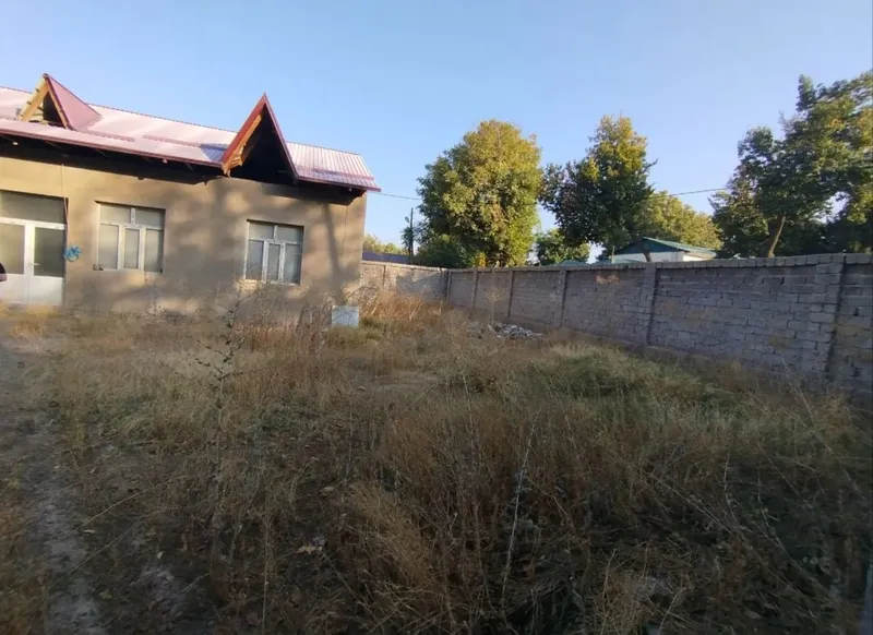 Срочно продаю участок с временной постройкой 2