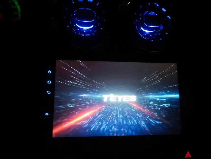 Авто монитор Teyes ss 2L+ — фото 1