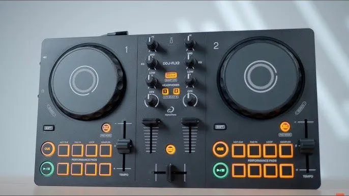 Ddj-flx2 почти как новый Ddj-flx2 почти как новый