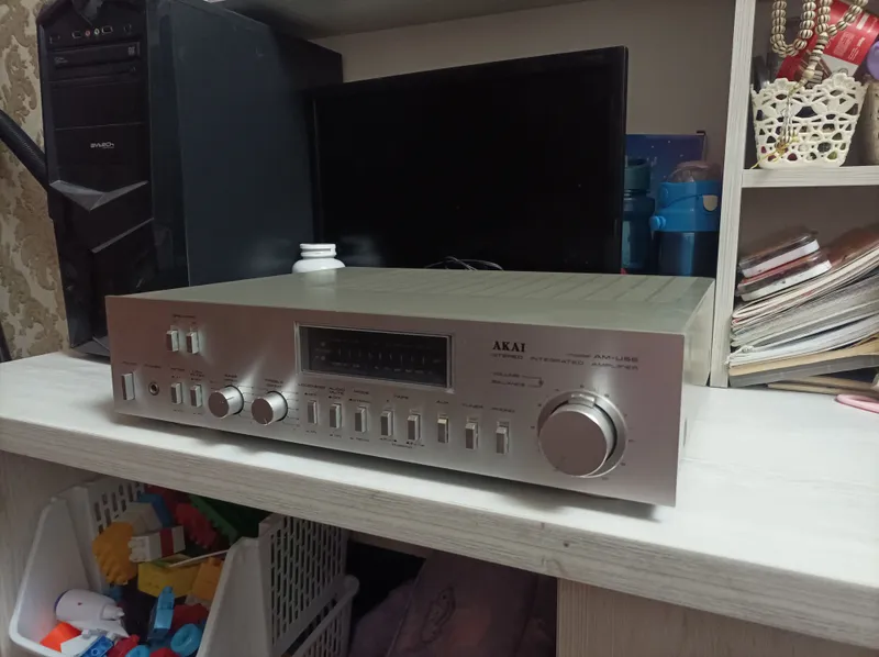 Усилитель Akai продаётся, состояние отличное 2 Усилитель Akai продаётся, состояние отличное 2