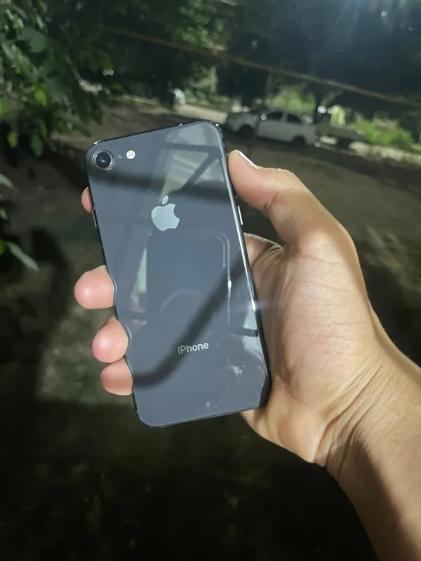 iPhone 8 64 gb 1 iPhone 8 64 gb 1
