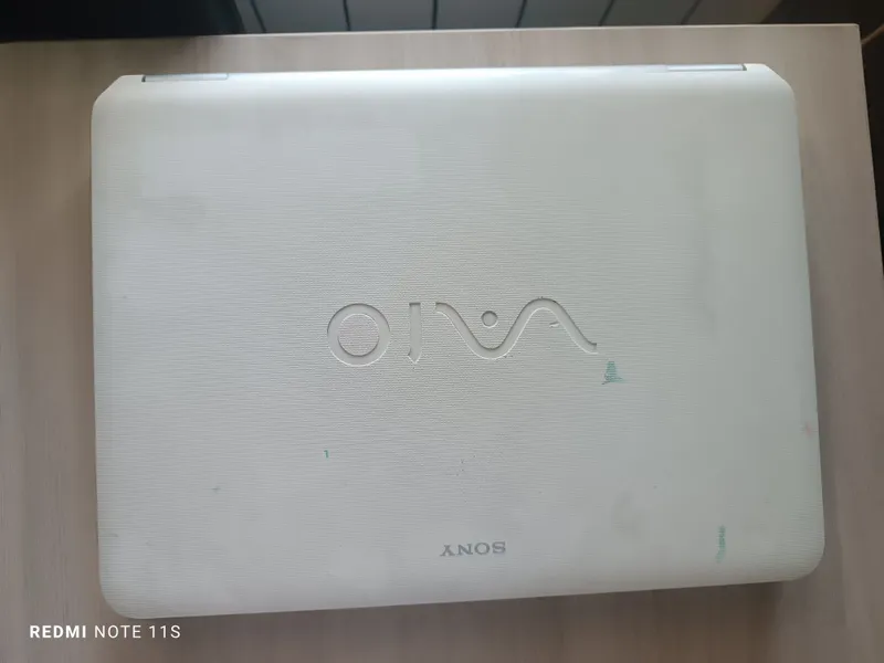 Продам ноутбук Sony б.у.