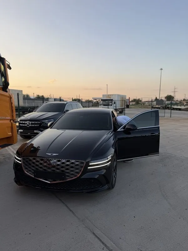 Genesis G80 AWD 2.5 1 Genesis G80 AWD 2.5 1