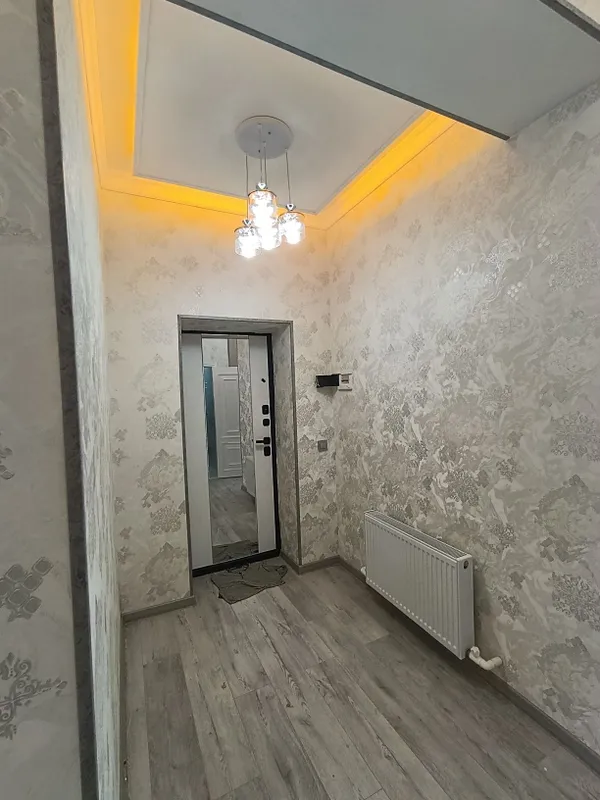 3 хона килинган квартира сотилади 9