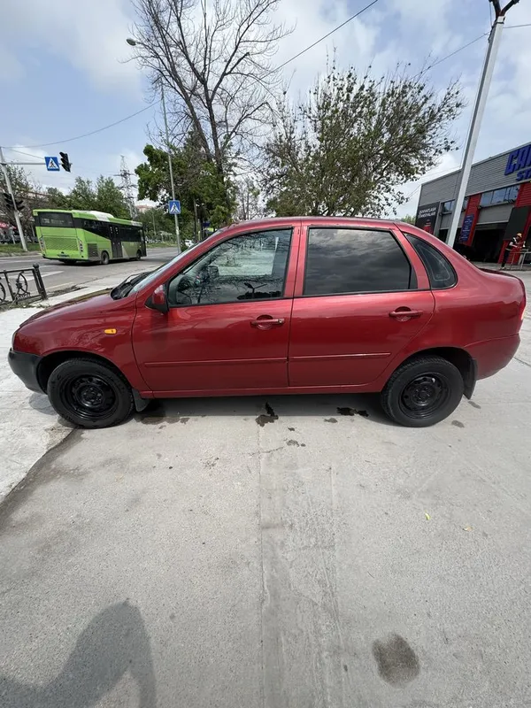 Lada kalina sedan — фото 1