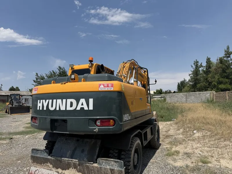 Ekskavator Hyundai 140 2 Ekskavator Hyundai 140 2