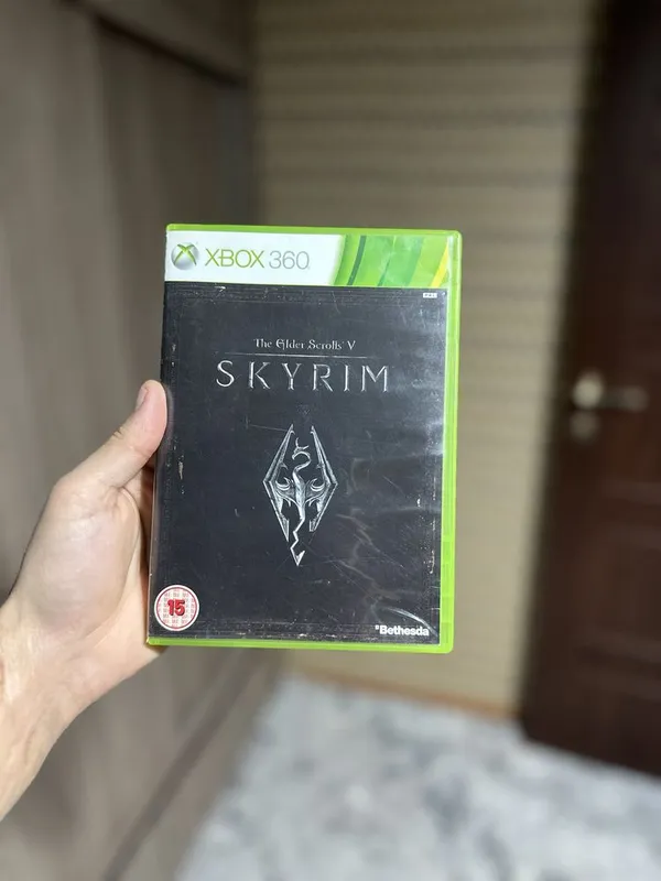 SKYRIM V The Gilder Scrolls Xbox 360 диск