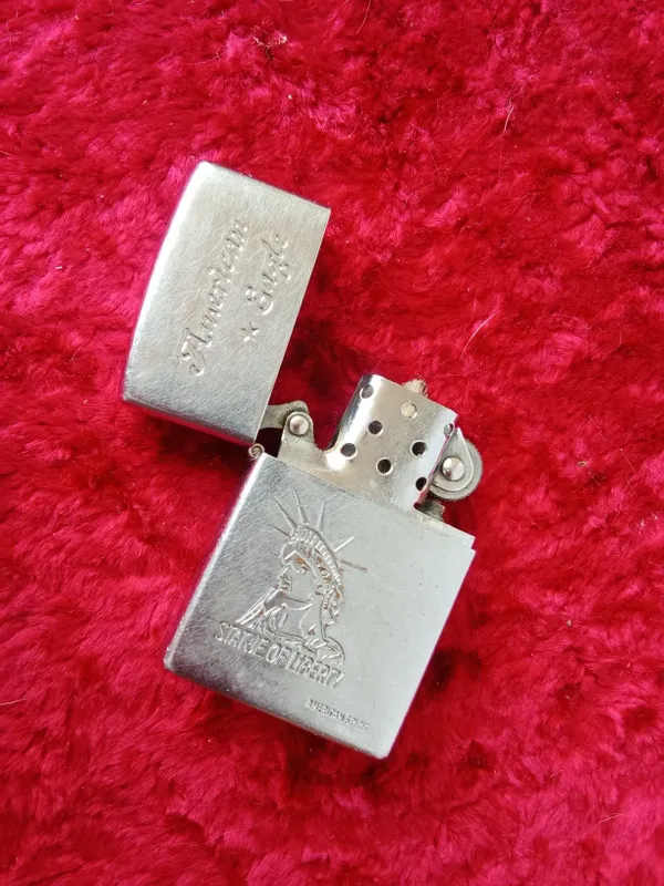 Зажигалки Zippo ( 2 штуки )