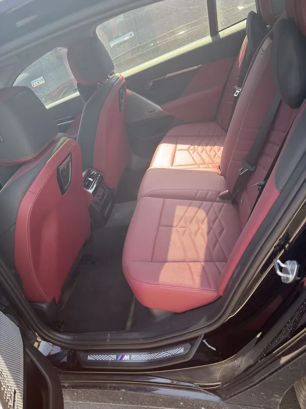 Naht vaNasiya savdo BMW i5 40L M-Sport 2025 — фото 5 Naht vaNasiya savdo BMW i5 40L M-Sport 2025 — фото 5