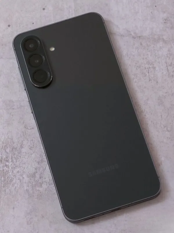 Продаётся Samsung A56 Продаётся Samsung A56
