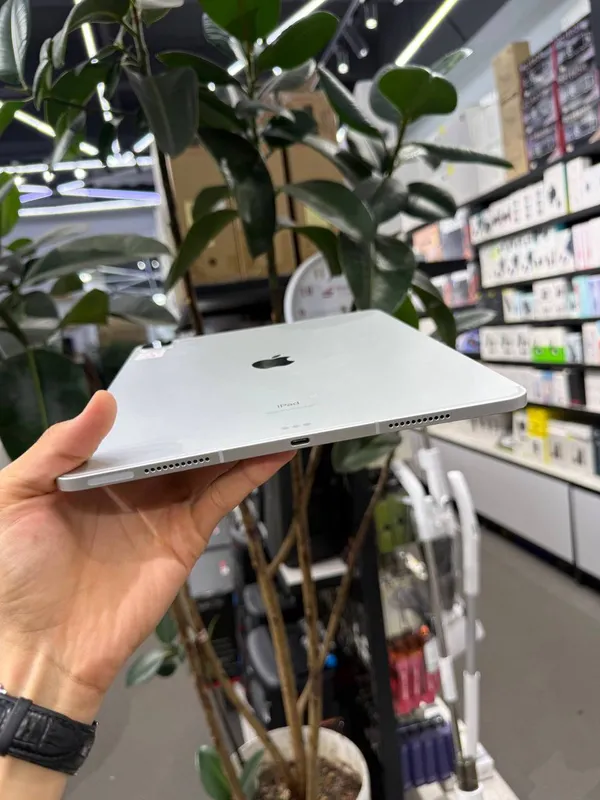iPad Pro 12.9-inch M1 Sim karta 3