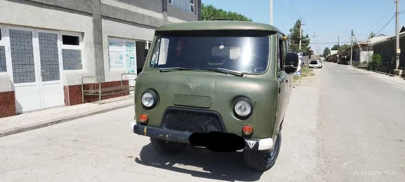 UAZ furgon sotiladi