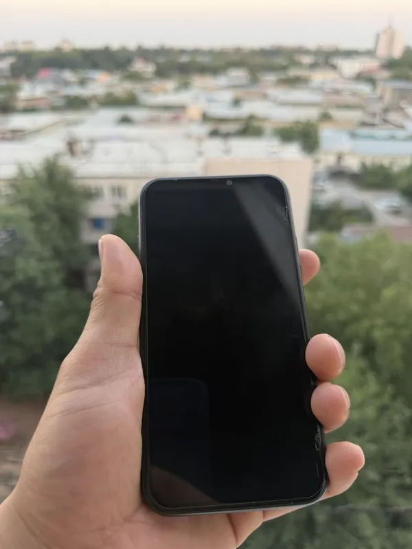 Iphone 11 black 64 2 Iphone 11 black 64 2