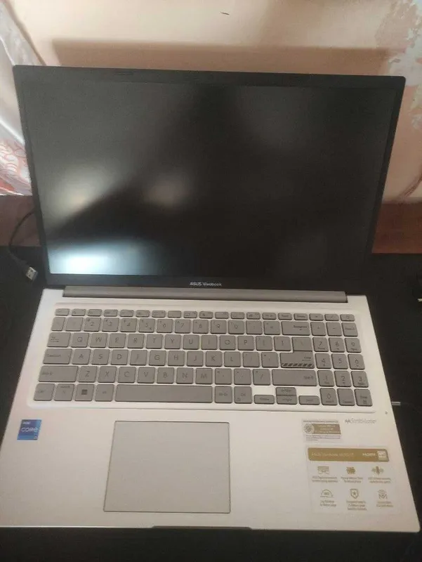 Ноутбук ASUS Vivobook PRO 1 Ноутбук ASUS Vivobook PRO 1