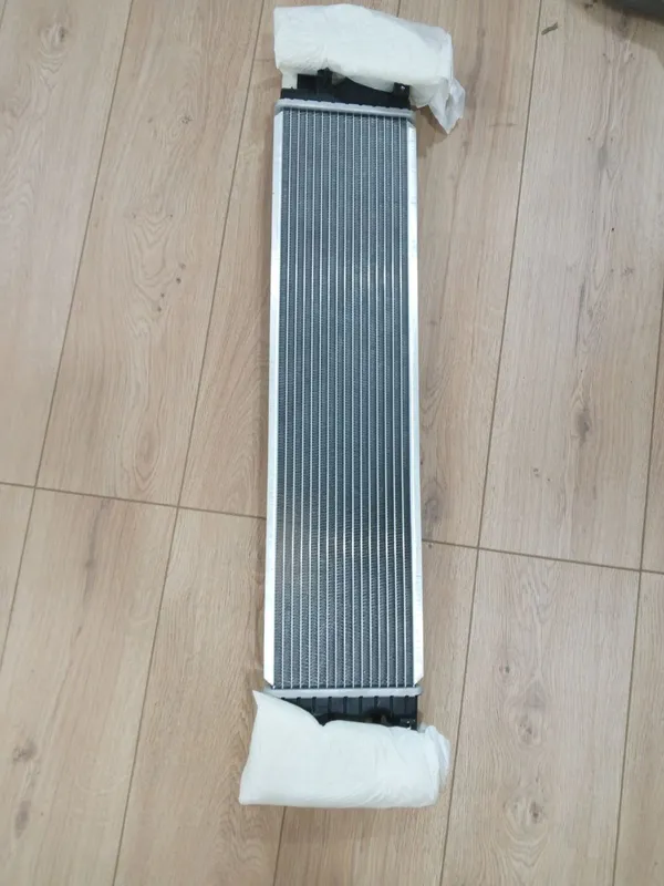 Radiator dvigatel.Передняя верхняя часть LixiangL9 Radiator dvigatel.Передняя верхняя часть LixiangL9