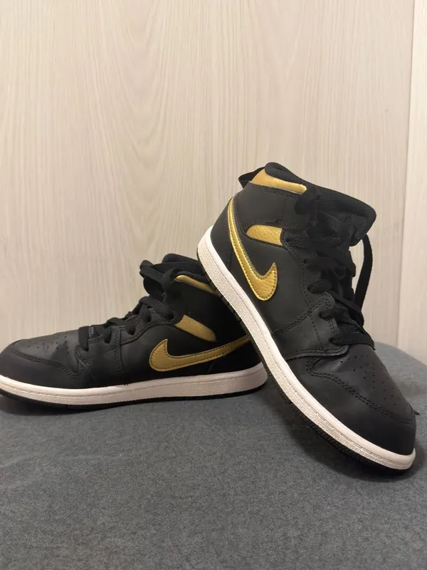 Детские кроссовки Jordan's, размер 35, оригинал 2