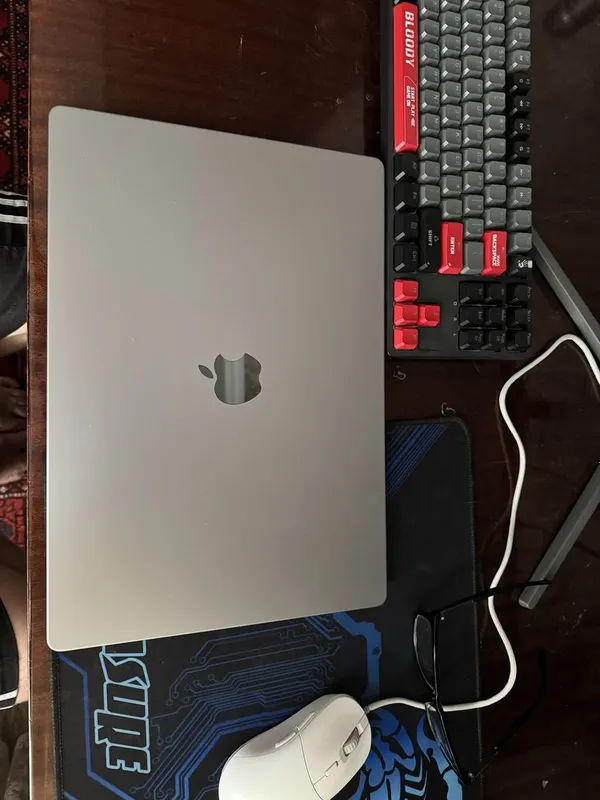Macbook 16 m1 pro