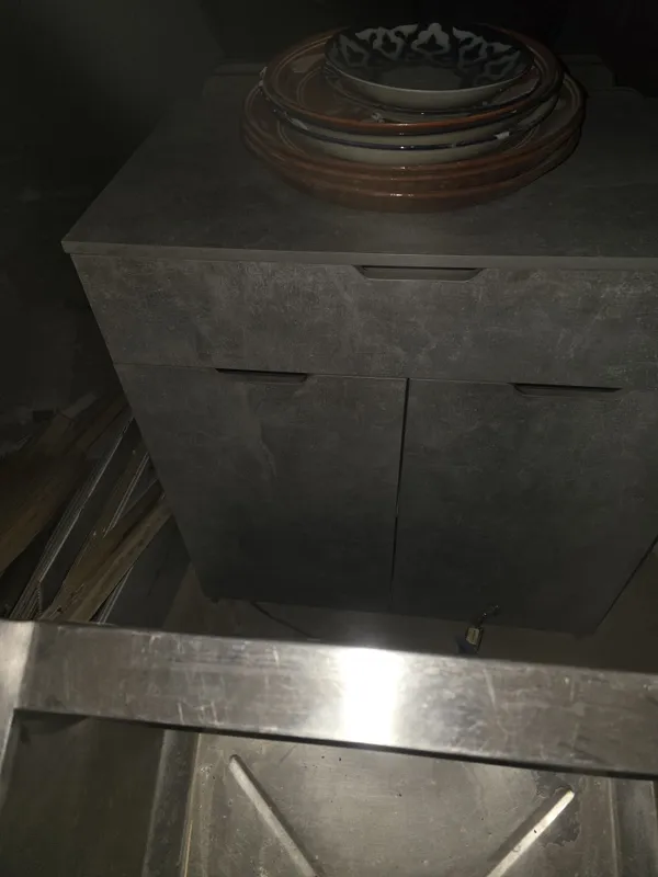 Продам тумбу для официанта