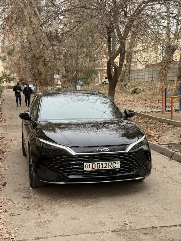 BYD seal 6 ofitsalniydan olingan 3yil garantiya xolati zor salon toza BYD seal 6 ofitsalniydan olingan 3yil garantiya xolati zor salon toza