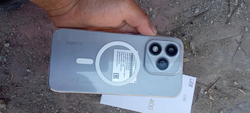 Honor 400 Lite 8/256 ГБ, серебристый 2 Honor 400 Lite 8/256 ГБ, серебристый 2