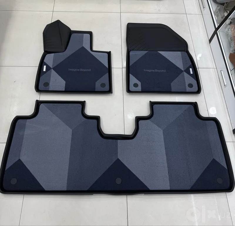 Zeekr 8x original zavod polik 1 Zeekr 8x original zavod polik 1