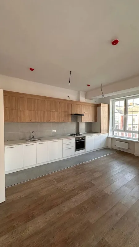 ПРОДАЁТСЯ квартира 5/7-8/8 в новостройке ЖК GREENWICH Мирабадский рн — фото 1