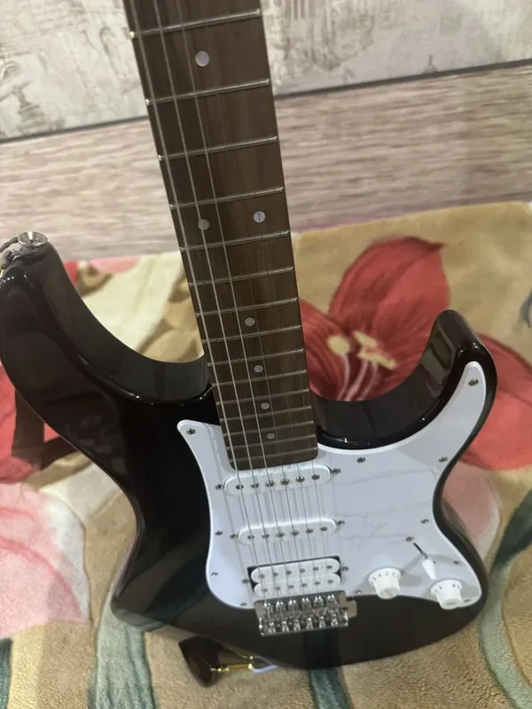 Гитара Электро Yamaha stratocaster — фото 6 Гитара Электро Yamaha stratocaster — фото 6