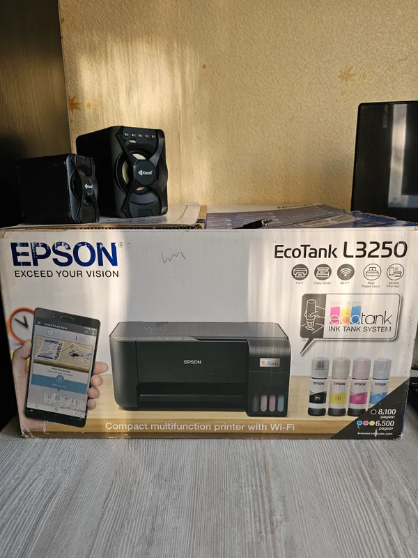 kompyuter va rangli printer sotiladi xolati yangi 2