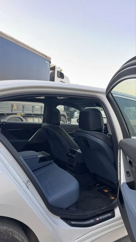 BMW i5 40L 4 oy 2025 yil 7 BMW i5 40L 4 oy 2025 yil 7