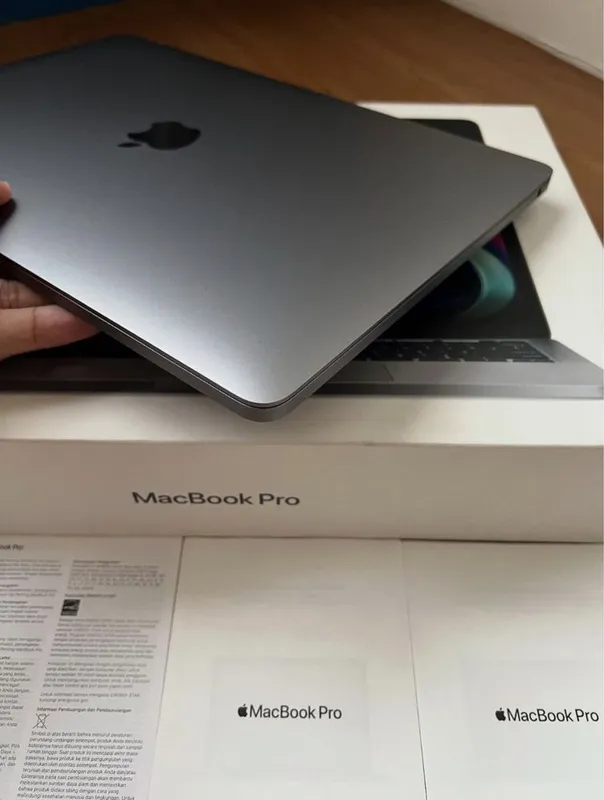 Macbook M1 pro 13,3dyum+magic 3 3 Macbook M1 pro 13,3dyum+magic 3 3