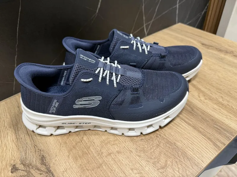 Кроссовки Skechers