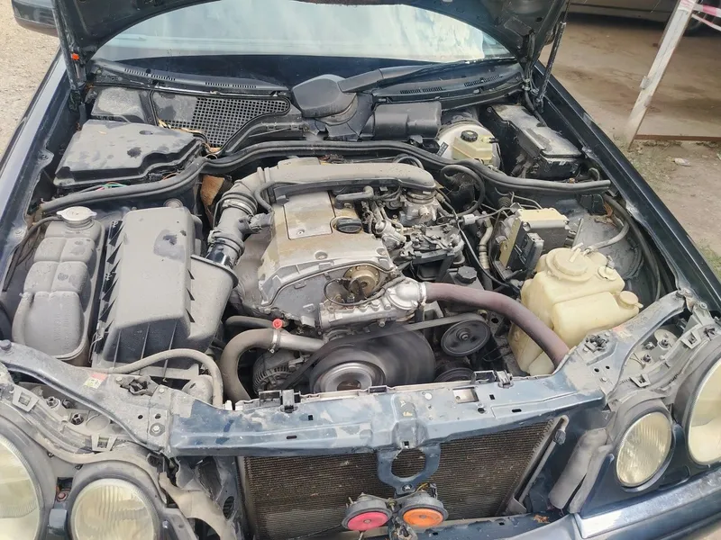 Срочна продам W210 2 Срочна продам W210 2