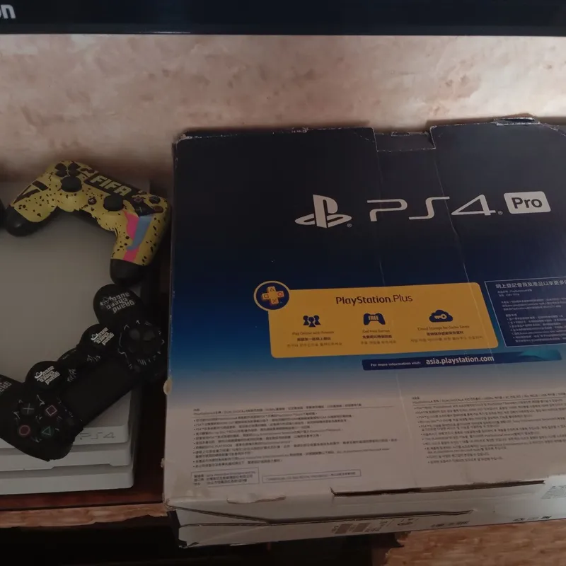Playstation 4 pro — фото 4