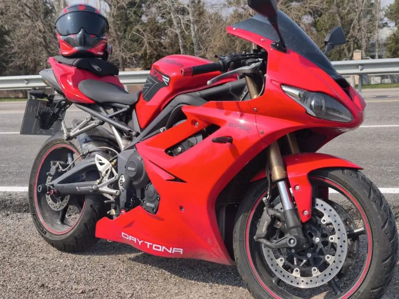 Мотоцикл Triumph Daytona 2 Мотоцикл Triumph Daytona 2