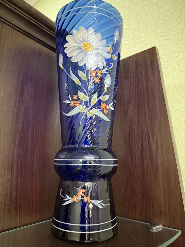 Turli xil billur, «Madonna» servisini sotaman 8 Turli xil billur, «Madonna» servisini sotaman 8