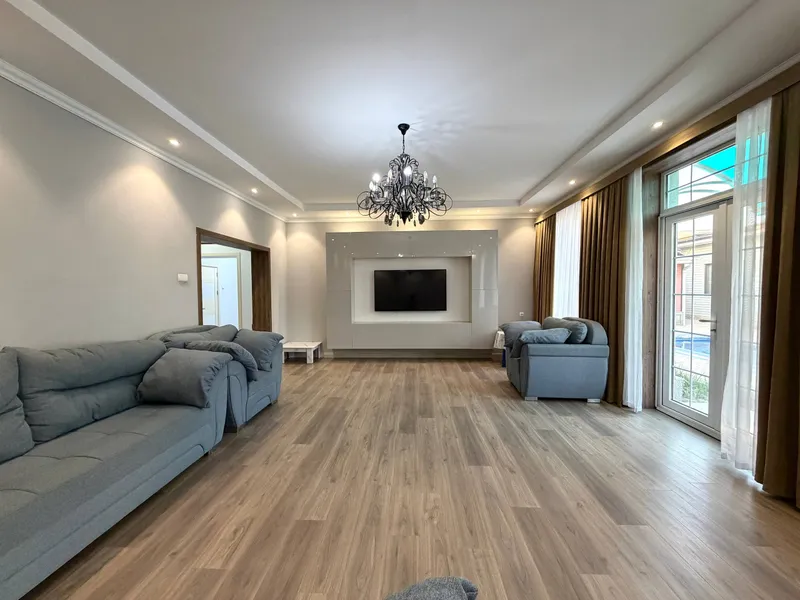 Bektemir tumanida 600 m² uy sotiladi 3