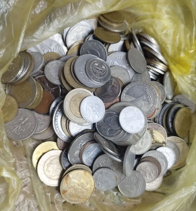 Продам м о н е т ы