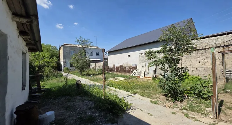 Продажа 2,5 сотки фасад 13,5 м Бектемир пост ГАИ — фото 1